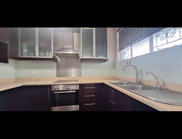 2 BEDROOM APARTMENT FOR SALE IN GLENWOOD
